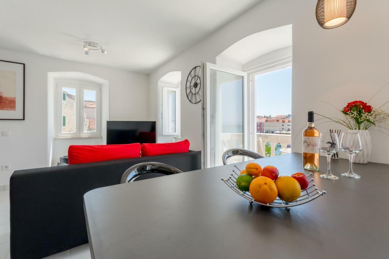 Apartment Barbara Supetar Buitenkant foto